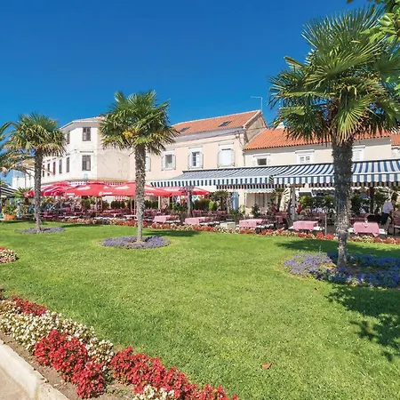 Apartment Stunning In Biograd With Wifi