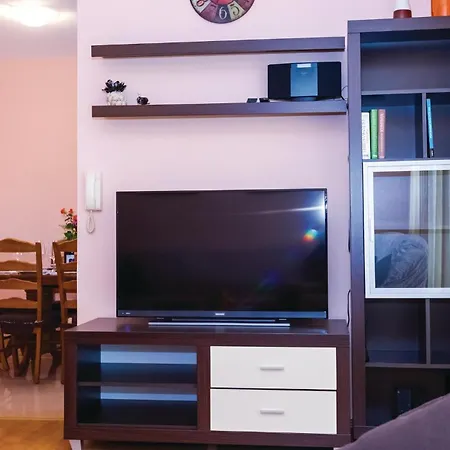 Two-bedroom In Biograd Appartement *