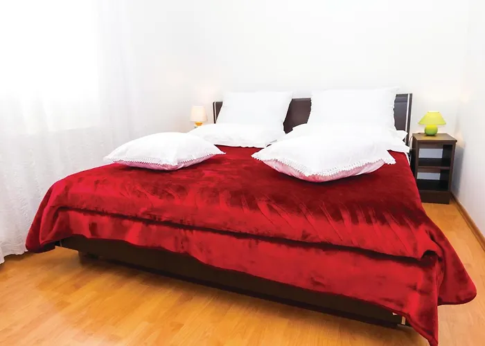Two-bedroom In Biograd Weißenburg