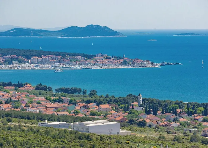 Apartment Two-bedroom In Biograd Weißenburg